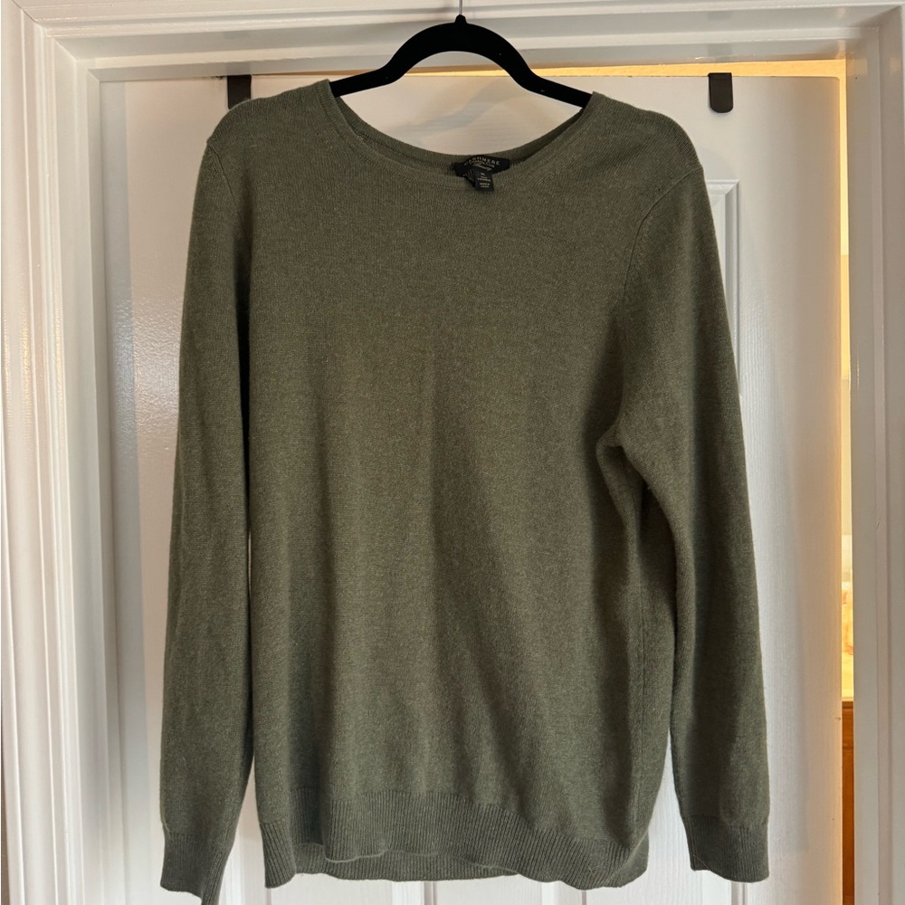 Cashmere sweater